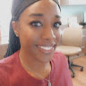 Meet your Posher, April